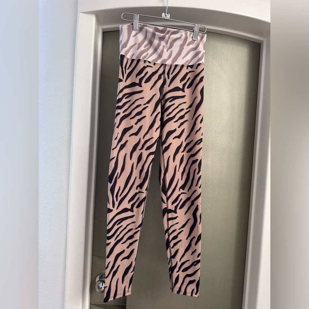 Beach Riot work out pants size M